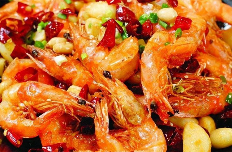 餐馆常吃的家常菜，美味可口，口味嫩滑，有美容护肤效果