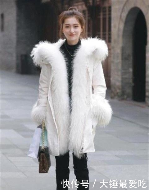 迷人靓丽的美女街拍身材高挑有型的美女,散发十足女人味