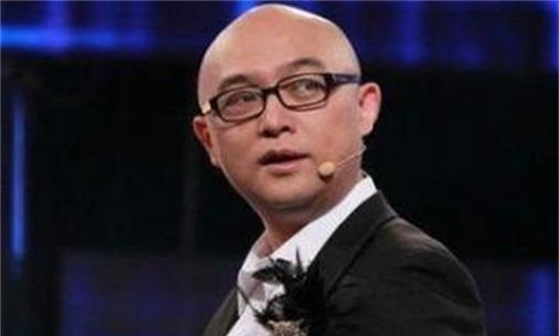 嘉賓|男嘉賓說自己沒錢被滅燈，但得知他真實身份后，女嘉賓重新爆燈