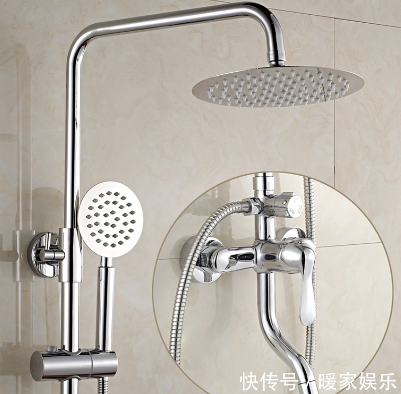 洗手台|再买房，厕所坚决不装马桶，丢掉洗手台，瞧下图装修，实用上档次