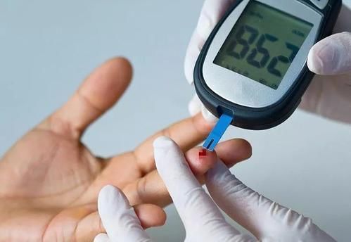 血糖|糖尿病是睡出来的?除了错误睡法,还有3个习惯也容易惹上糖尿病