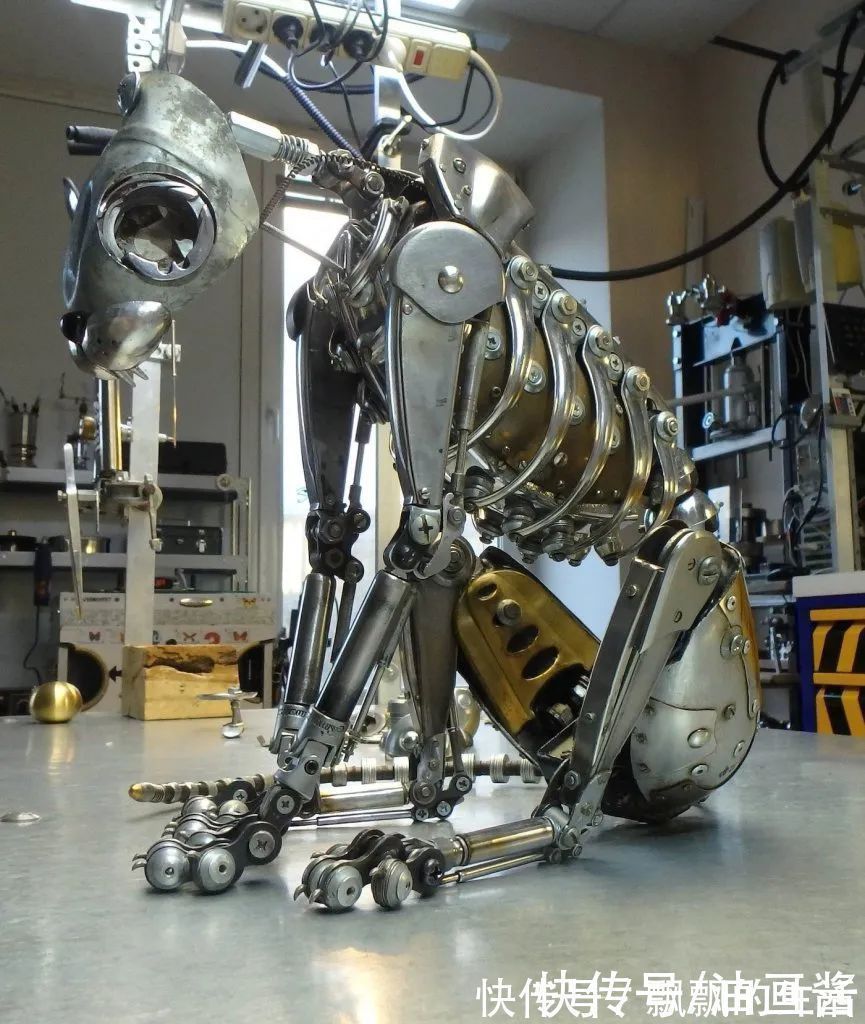 雕塑家$雕塑家收集废铁,打造朋克风金属动物,制作过程和作品都非常酷