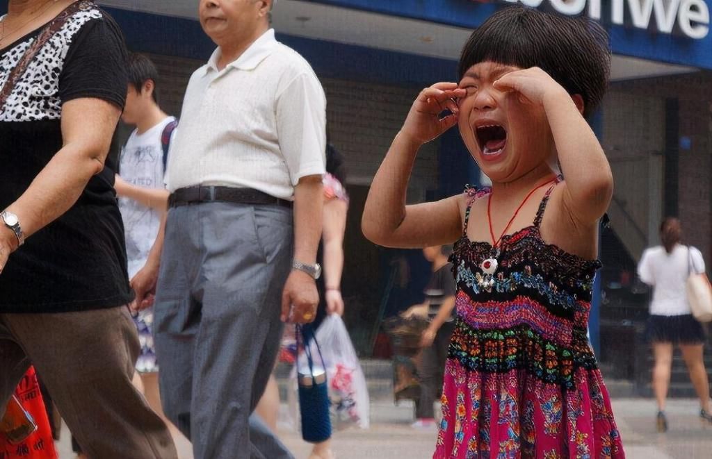 人贩子|幼儿园防拐测试，20分钟46个孩子被骗走，别等孩子丢了家长才后悔