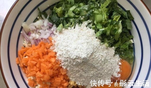 蔬菜饼|小基数减脂多吃它，低脂低卡，营养高口感好，5分钟就能做好！