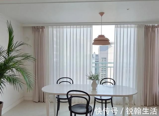 房子|闺蜜花重金买下顶楼的房子,赠送的18㎡露台太美了,恨不得天天去