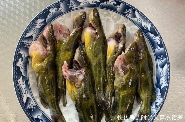 柠檬汁|给鱼去腥,只会加葱姜料酒就错了,大厨教你一招,鱼肉鲜嫩无腥味