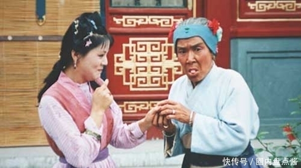 宝钗|刘姥姥随意编造的一个故事,却隐藏了三件大事,件件与贾府有关