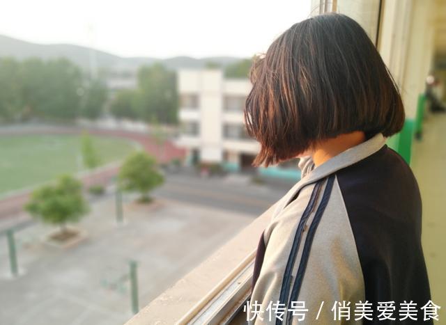 老师|14岁女孩关于“爱情”的作文火了,老师:就算她早恋我也不会管