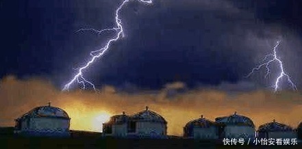 打雷天在屋内不能干什么 一定要注意这些不然会后悔!