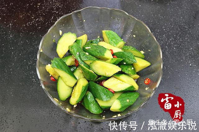 饭店偷学来的拌黄瓜技巧果然不一样,竟这么好吃,原来要加这个!