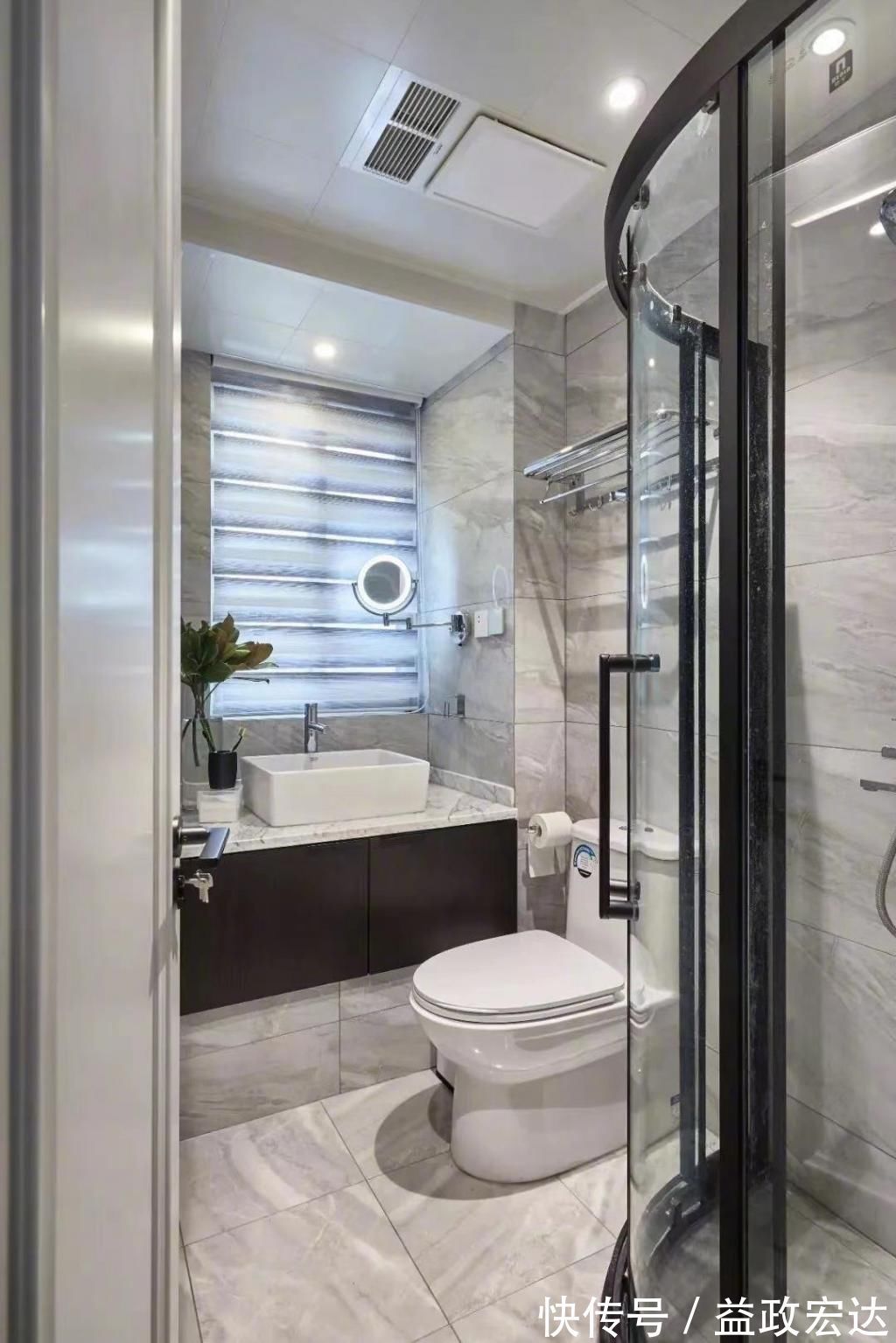 卫生间|晒晒婆婆来了不想走的新家,餐厅卡座、卫生间三分离,实用好住