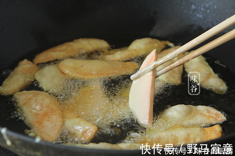 炸粉|红薯别再烤着吃了,这样做成零食,金黄酥脆又好吃,真后悔做少了