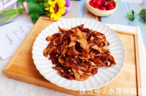 比肉好吃的素菜，3块钱一斤，每次买2根就能炒一盘，看着都解馋