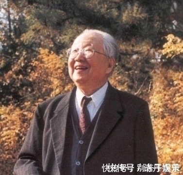 头衔#他练70年书法后独创字体,去世时轰动书坛,生前谦虚:我才入门
