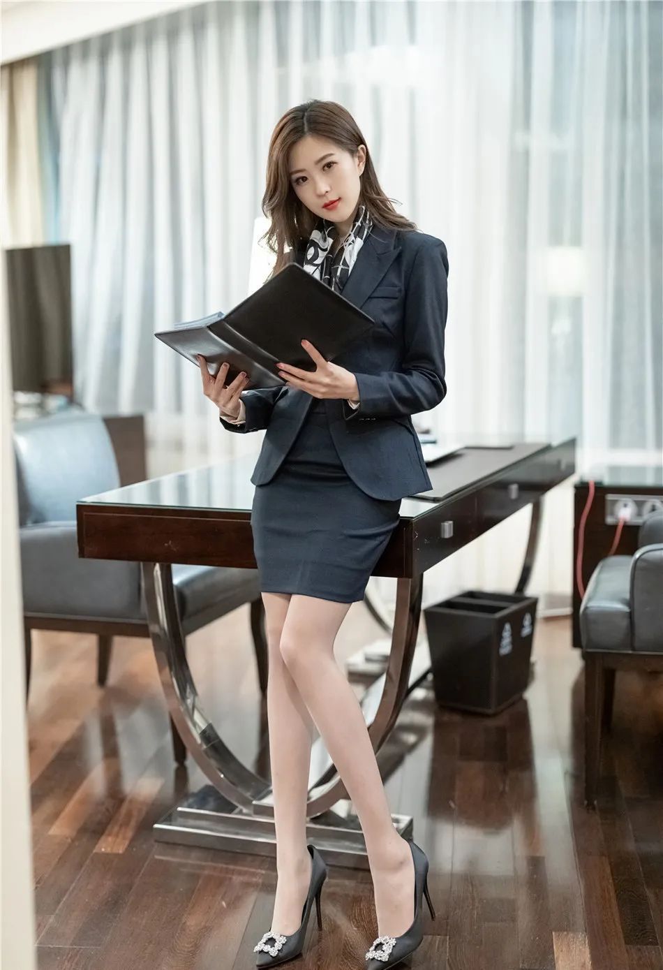 职业装 女孩上班,职业装穿搭,怎样穿得好看又时尚