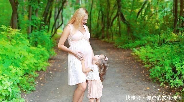 宝宝|孕期，孕妈散步时，尽量避开这2个时间，或许对宝宝好！