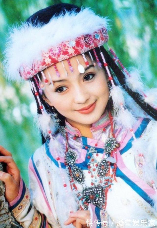 香妃#乾隆最宠爱的女人,死后棺材被人砍了一个大洞,只剩下了一个辫子