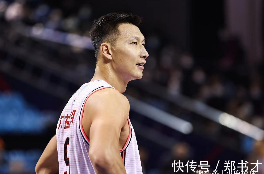 吉林男篮|12中9轰25+16!易建联重返巅峰,带领广东走出困境,杜锋没看错人