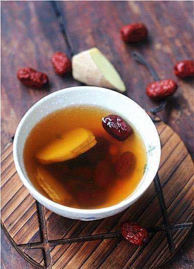 泡水|生姜、红枣、枸杞、一起泡水喝有什么功效