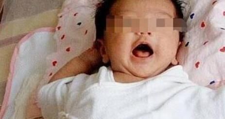 夏女士|6个月宝宝紧握小手,奶奶察觉不对带去医院检查,医生太迟了