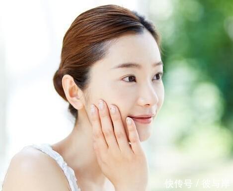 长痘还在做着3件事,留痘印就是必然!一定不要忽视