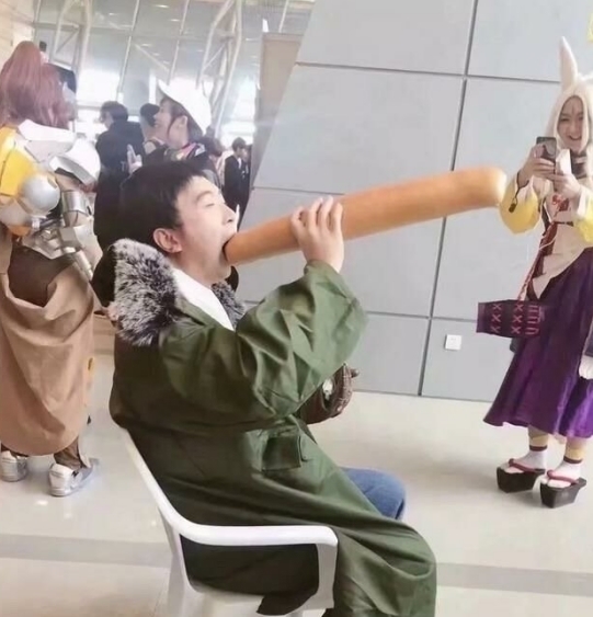 叔叔|漫展那些奇怪的COSPLAY,“王校长”神还原,“叔叔”成热门人物