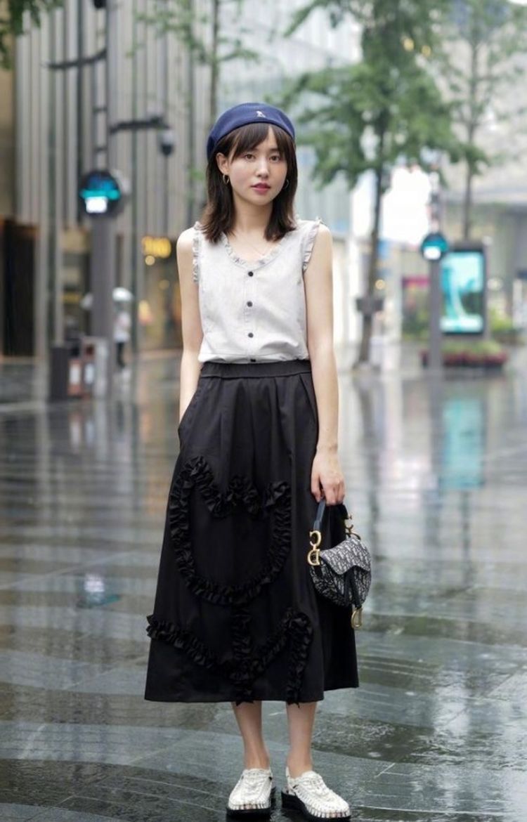 街拍|街拍:浪漫的蕾丝元素,绝对是优雅女性的最爱了