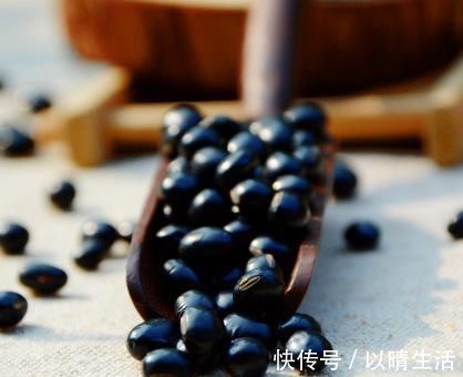 男人|男性衰老时，4个表现很”突出“，5物轮流吃，衰老会来得慢一些