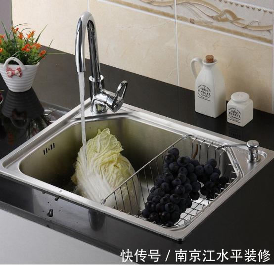 厨房台盆选单槽还是双槽的好?别再纠结了,教你如何正确选择