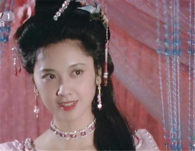 近照#68岁的朱琳近照曝光,不愧是:“最美女儿国国王”