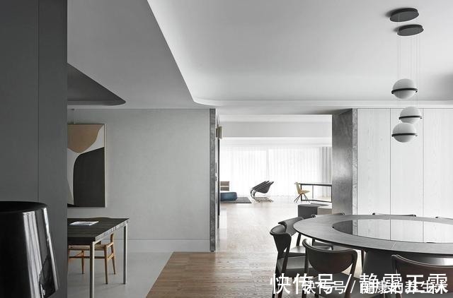 简约|有钱就买大平层吧!320㎡打造简约轻奢范,进屋太羡慕了!