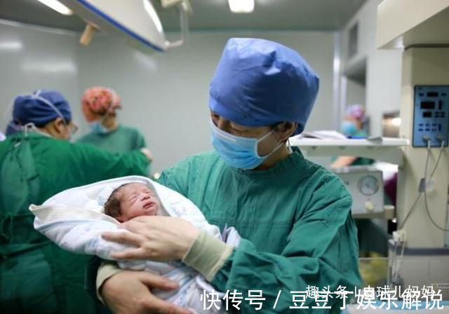 孕妇|“出了意外请先保我!”产妇拿出纸条后,医生少看电视剧多读书