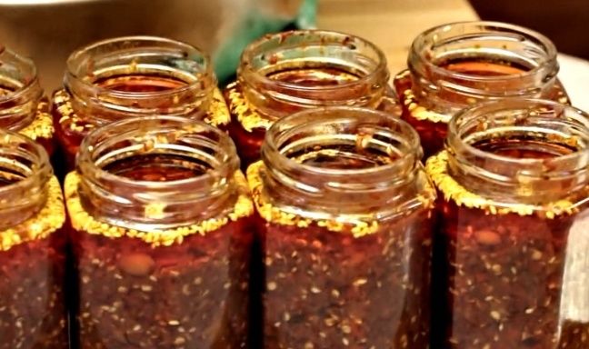辣椒酱|家庭版辣椒酱，配方和做法告诉你，香辣过瘾，储存一年都不坏