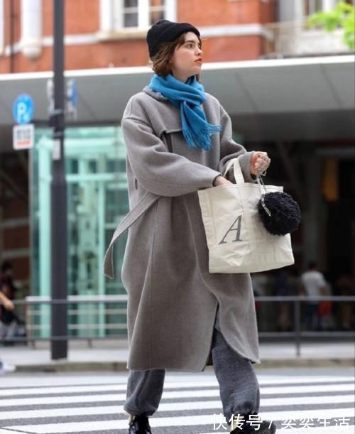 珍珠项链|讲真,穿灰色就服这些50+女人!她们的灰色穿搭,越看越有气质