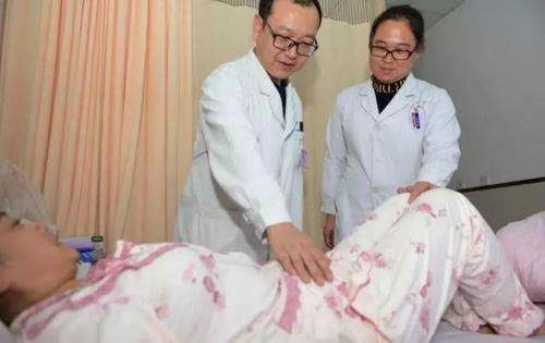 现实|为啥妇产科的“男医生”越来越多?不怕尴尬吗?院长:原因现实