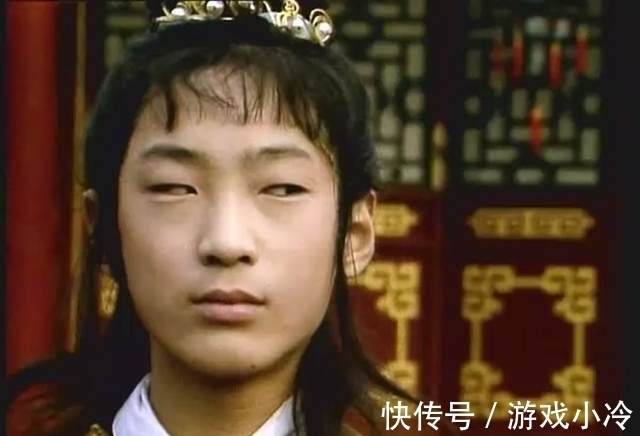 赵姨娘#红楼梦:彩云彩霞为什么不喜欢宝玉,偏偏都喜欢贾环?