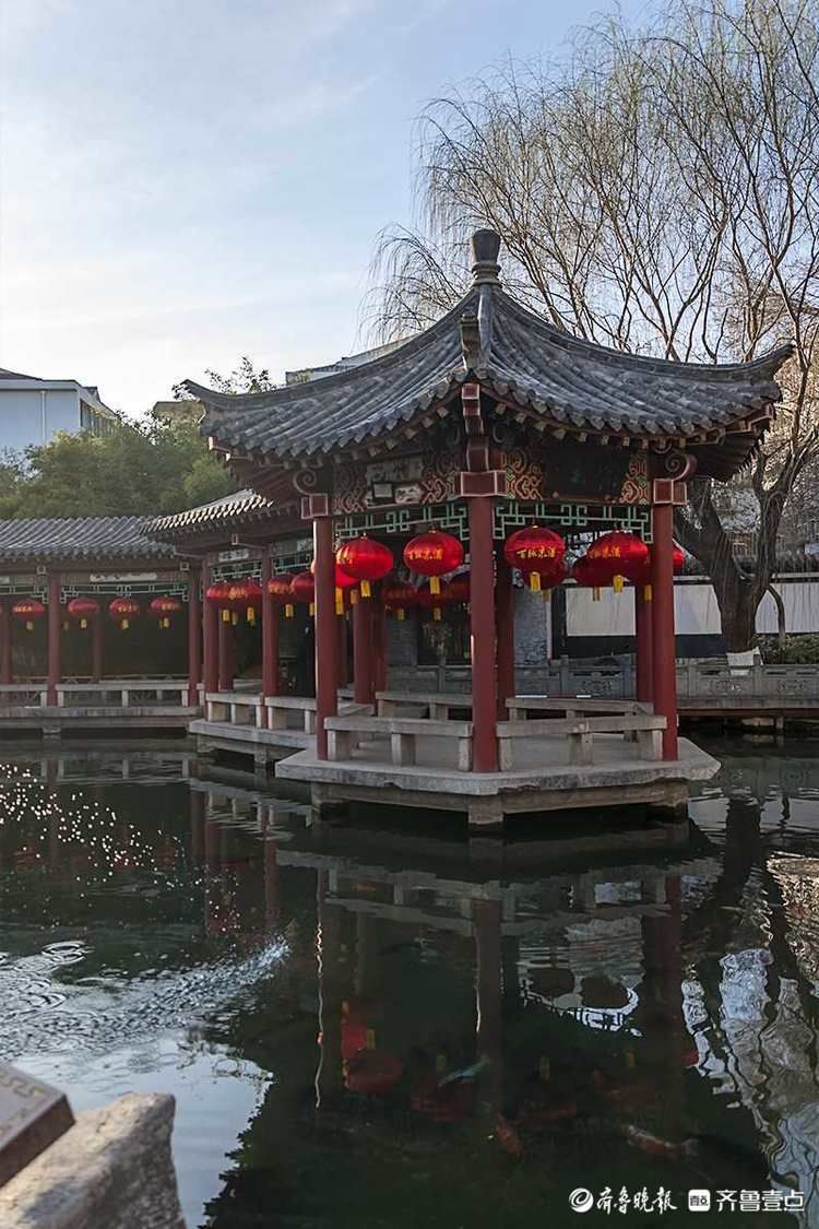 周末赏春！济南五龙潭春意浓，家长和孩子玩的不亦乐乎|情报站| 周末赏春！济南五龙潭春意浓，家长和孩子玩的不亦乐乎\＂,\＂i12\＂:\＂情报站