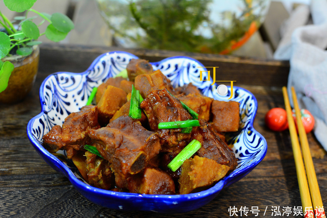  硬菜|香糯绵软的荔浦芋头，配肉香四溢的排骨，年夜饭上有这道硬菜好赞