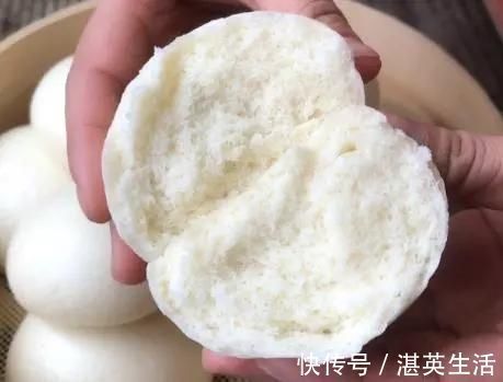 蒸馒头,把酵母直接放面粉里是不对的,教你正确做法,馒头白又香