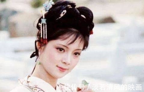 宝钗@一双鞋都被袭人利用到极致,湘云、黛玉和宝钗被袭人耍得团团转