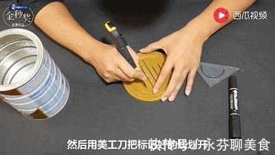 谁还买熨斗啊,洗衣液瓶剪2刀,衣服1秒变平整,太聪明了!