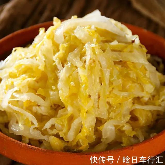 腌制|不管腌什么酸菜,牢记3个窍门,酸菜不烂不发霉,越放越好吃