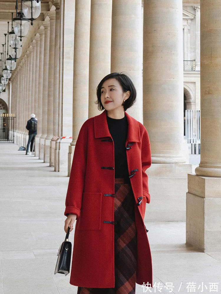 搭配 奔三奔四的女人,建议多穿“这4种颜色的大衣”,高级感扑面而来