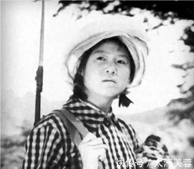 采访@19岁女子徒手打死豹子,在晚年采访中袒露后悔:宁愿自己从未打死