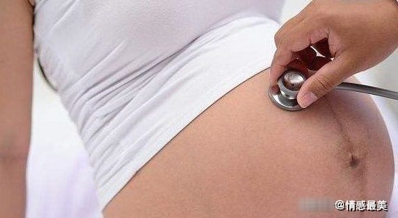 小萍|怀孕时,孕妇肚子上出现的“线”是什么?和胎儿的性别有关吗?