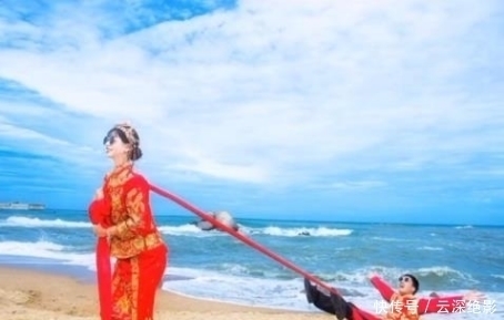 拍照|胖新娘用一根红绳拖着新郎拍照,新郎表情很不爽,成片却让人惊艳