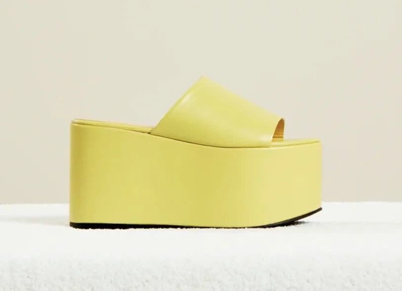 yeezy|目测增高10cm 的凉鞋你不馋吗?