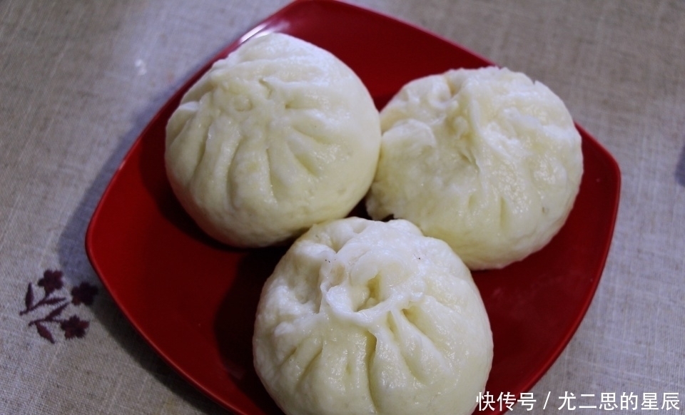 晒我家小长假早餐,不忙活,暖身暖胃还可口,比吃西式早餐强