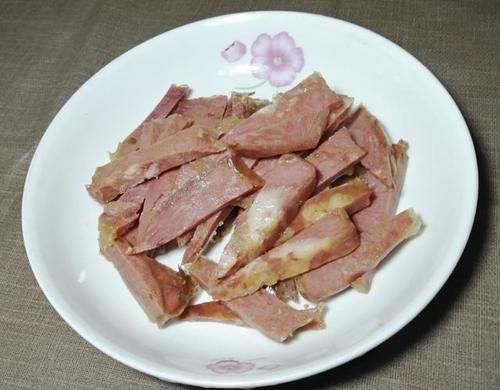 驴肉炒青椒怎么做好吃？三个窍门，鲜嫩可口美味下饭，简单又营养
