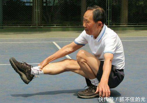 专家简单3招,养关节、护骨骼,让膝关节“多活”30年